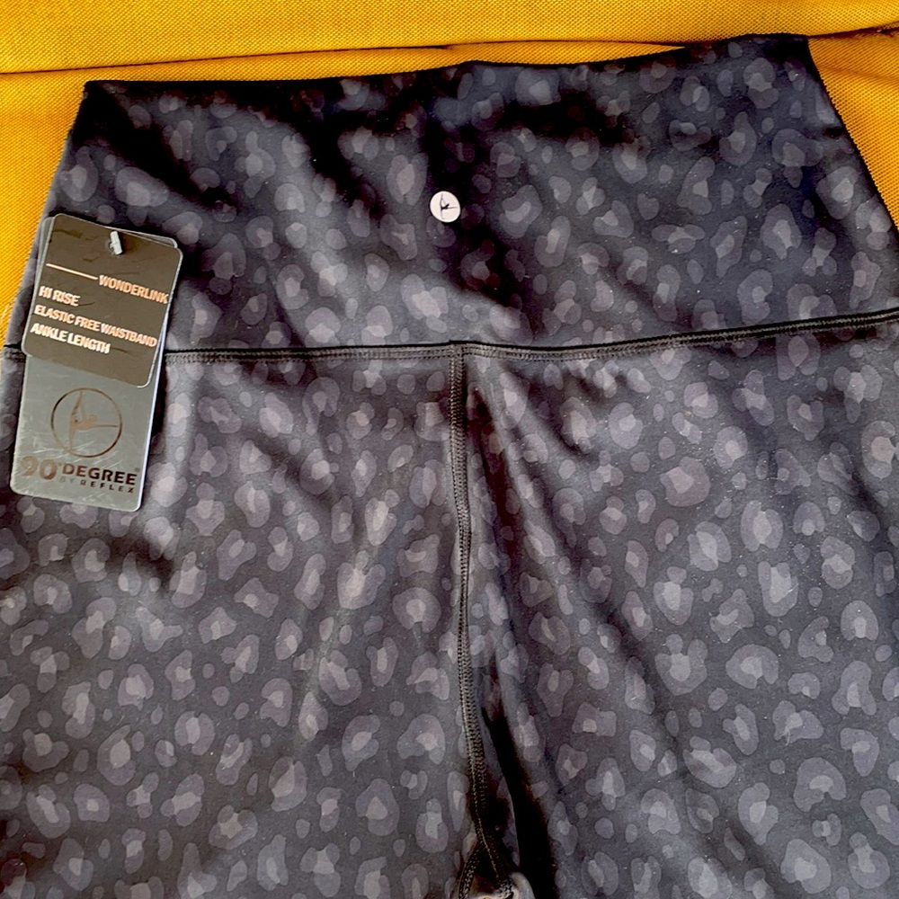 These 90 flex by reflex sport/Leisure yoga/tights are soft and very supportive